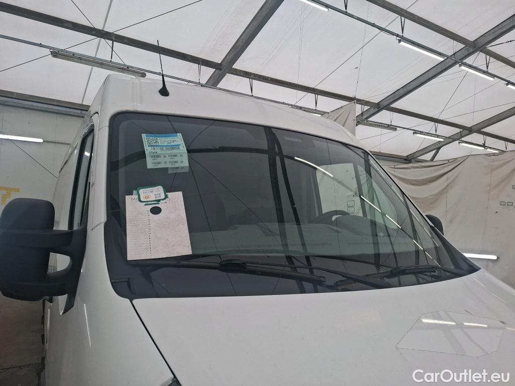  Renault  Master RENAULT  VU 4p Fourgon FG GCf Trac F3500 L3H2 Energy dCi 145 E6 #122