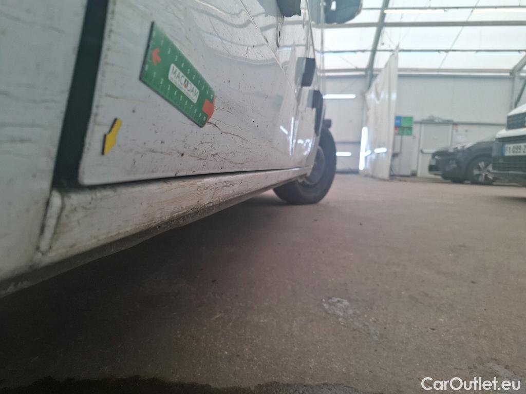  Renault  Master RENAULT  VU 4p Fourgon FG GCf Trac F3500 L3H2 Energy dCi 145 E6 #10