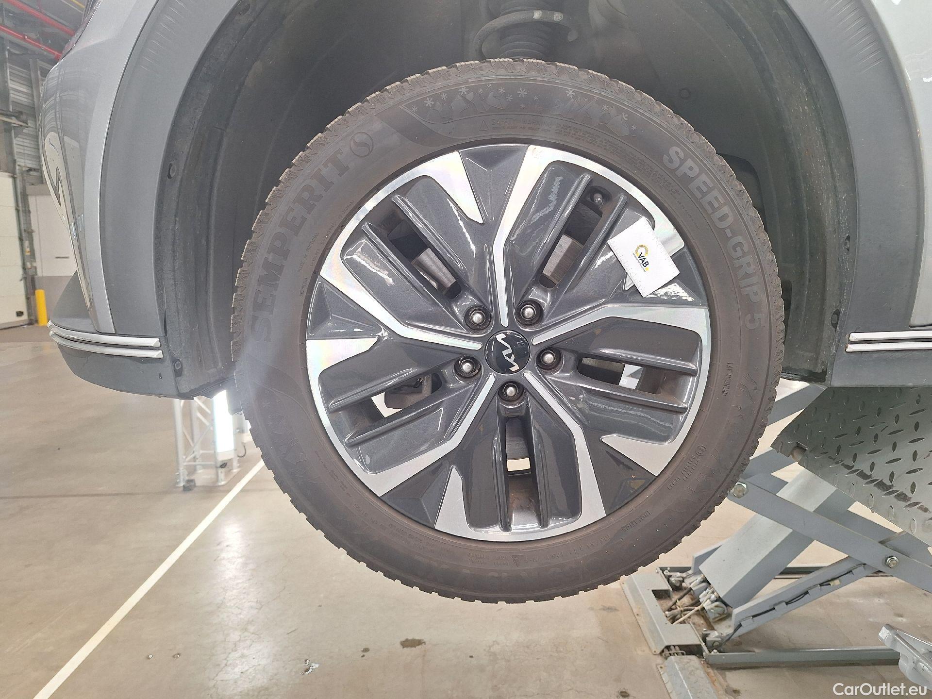  KIA  Ev6 Kia,  '21 BEV, KIA  BEV 77,4 kWH Air 5d #27