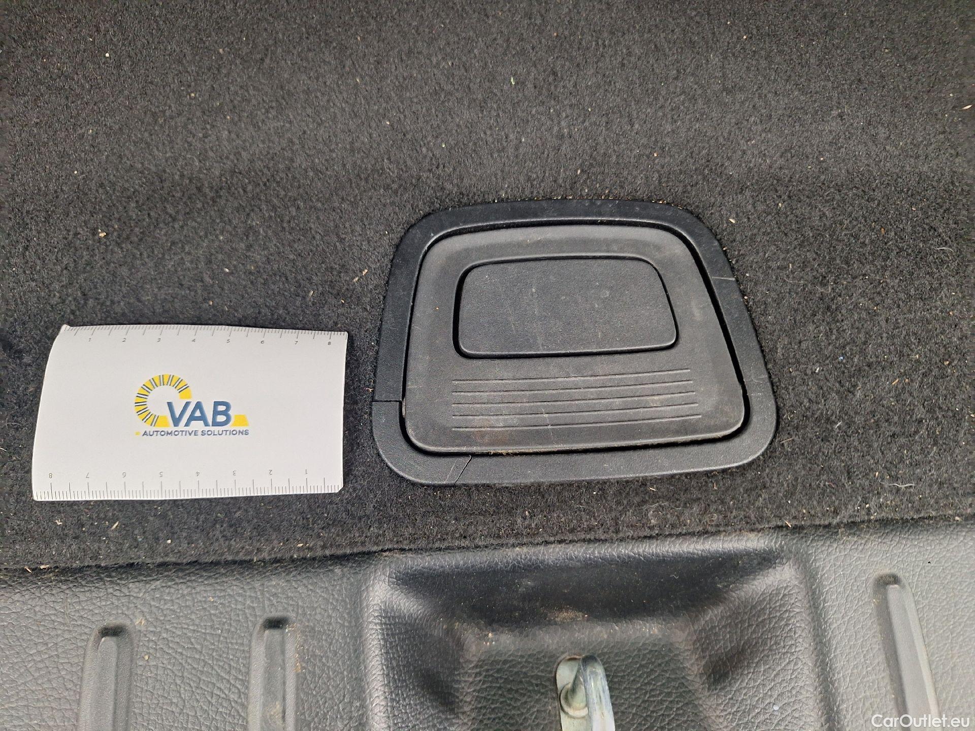  Mercedes  B-Klasse Mercedes, GLB '19, Mercedes-Benz GLB GLB 180 d Business Solution 5d #23