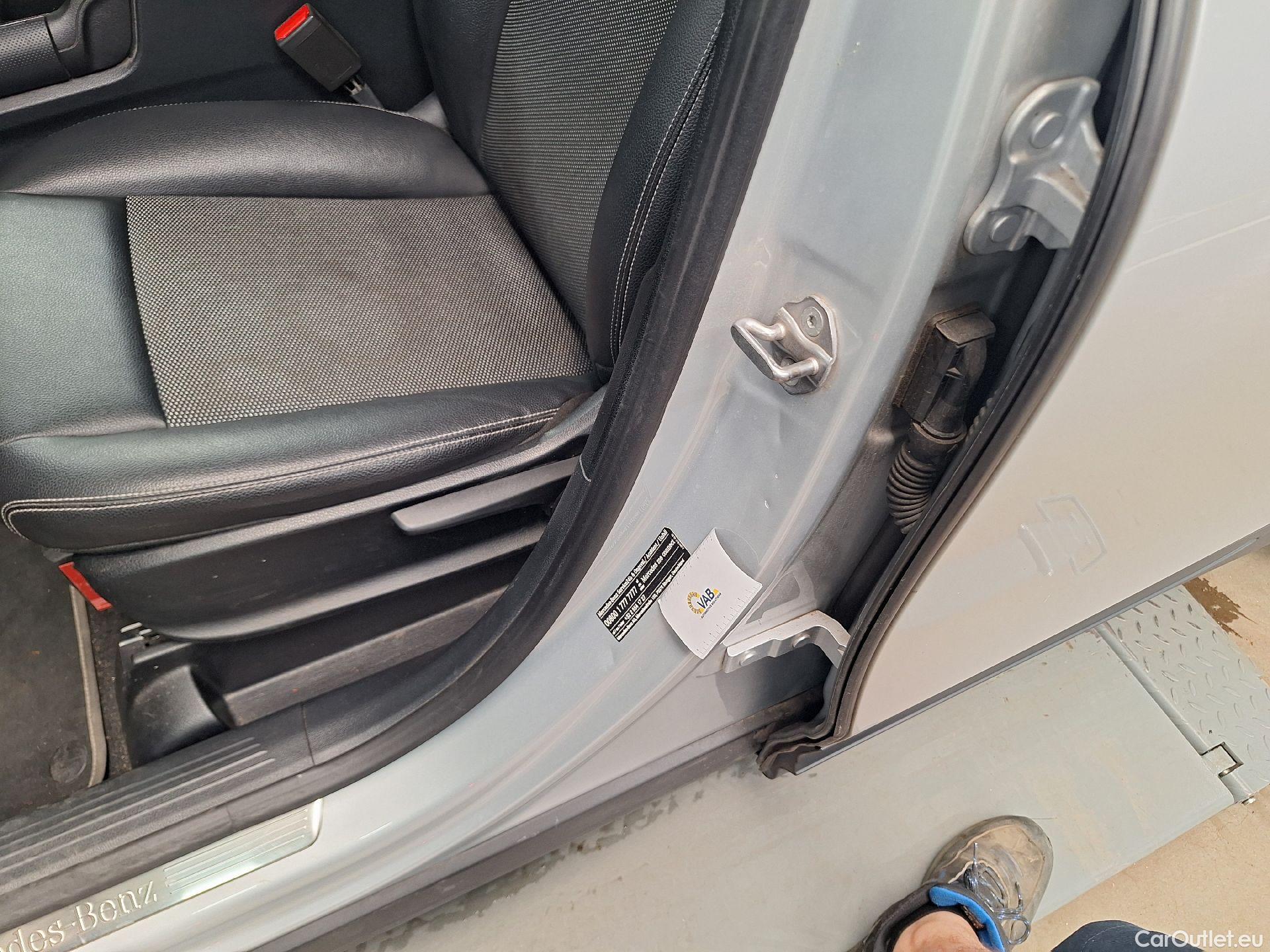  Mercedes  B-Klasse Mercedes, GLB '19, Mercedes-Benz GLB GLB 180 d Business Solution 5d #9