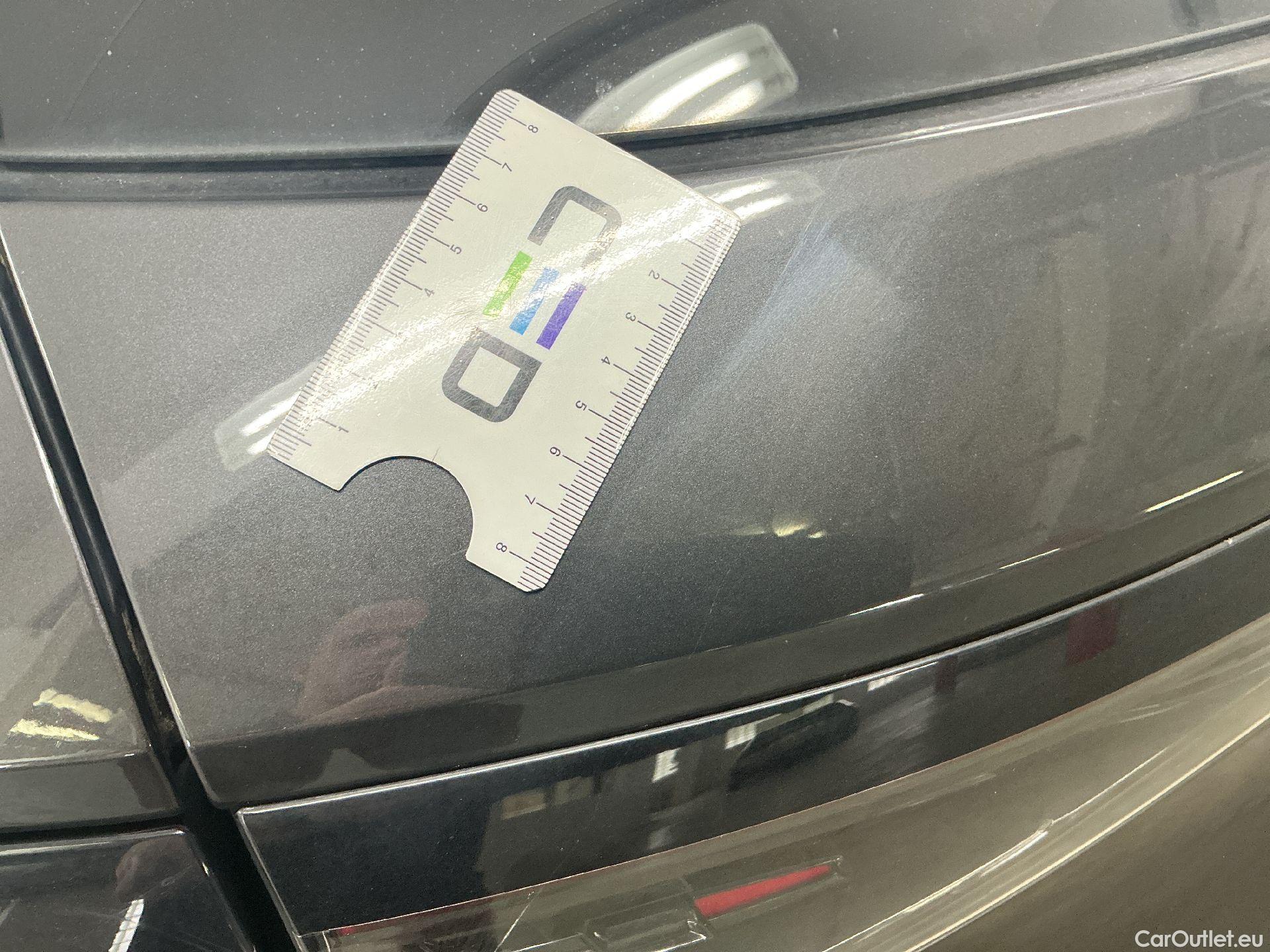  Volkswagen  ID.4 VW,  '20 BEV, Volkswagen  77 kWh - Business 5d #18