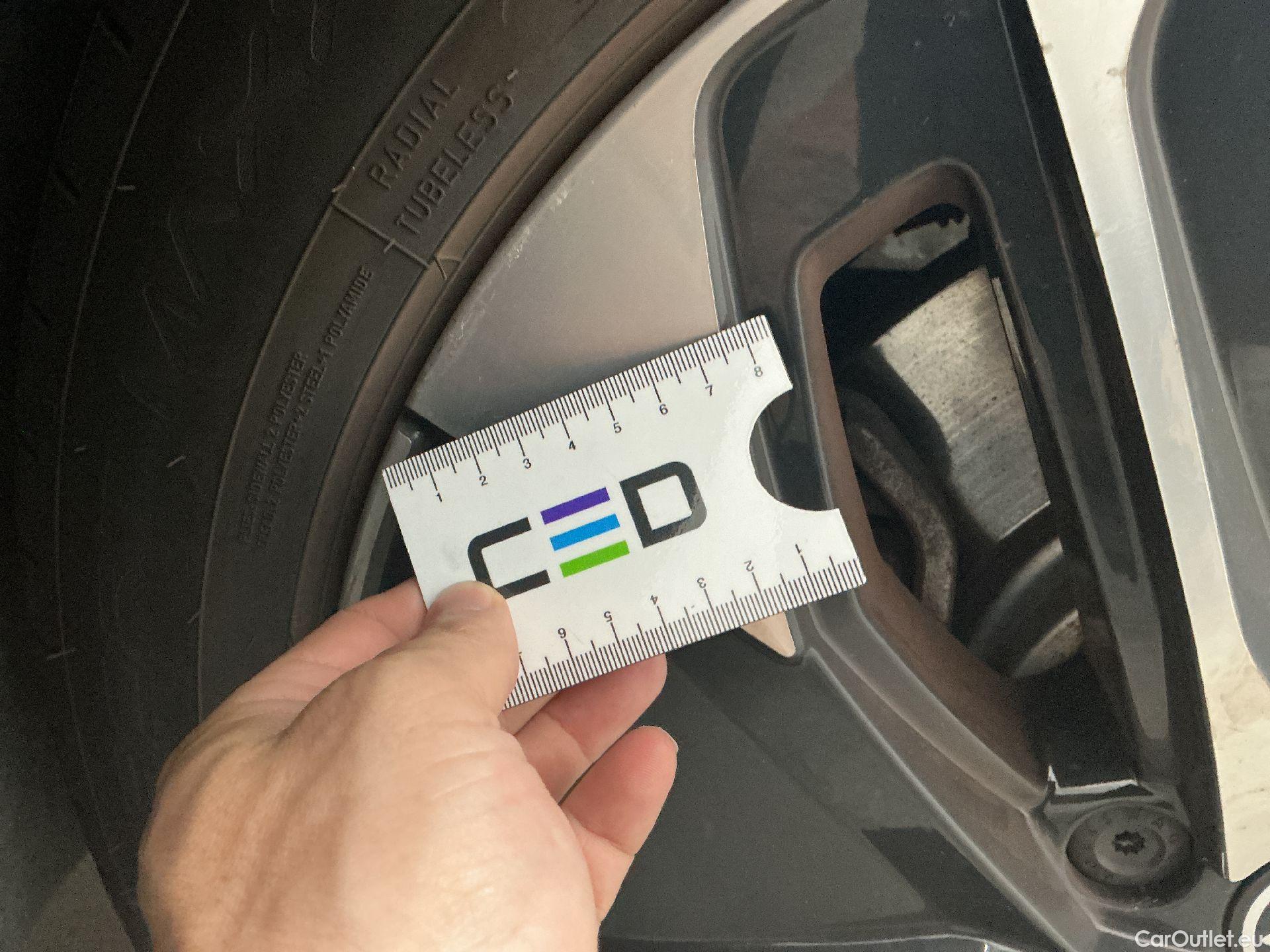 Volkswagen  ID.4 VW,  '20 BEV, Volkswagen  77 kWh - Business 5d #35