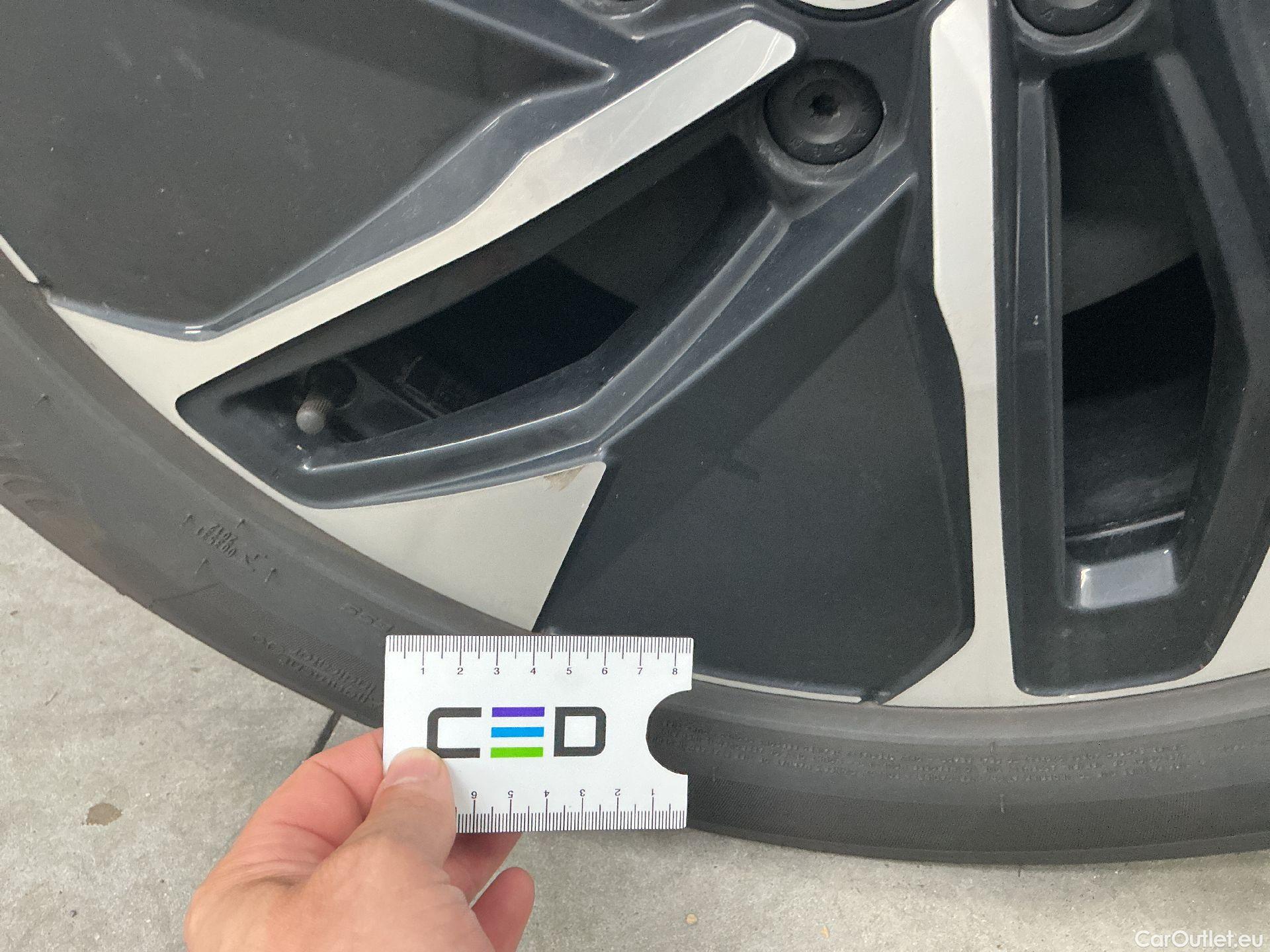  Volkswagen  ID.4 VW,  '20 BEV, Volkswagen  77 kWh - Business 5d #16