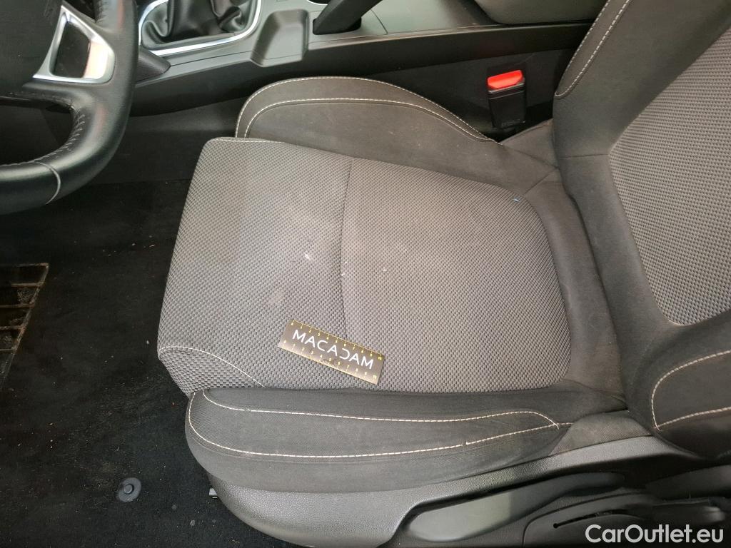  Renault  Megane  IV Berline 5pt. Société Air Nav 1.5 dCi 90CV BVM6 E6 #1