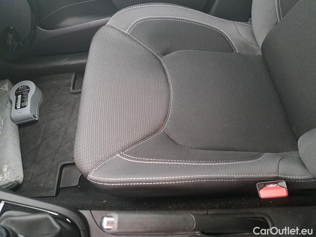  Renault  Clio  IV Business 0.9 TCe 90CV BVM5 E6 #13
