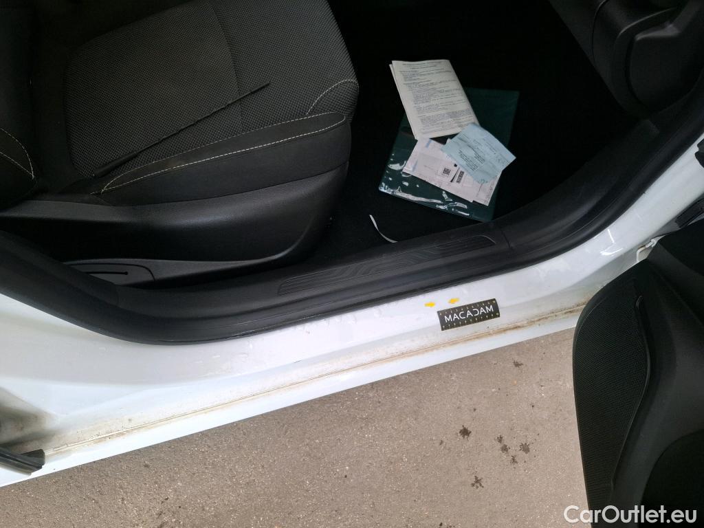  Renault  Megane  IV Berline 5pt. Société Air Nav 1.5 dCi 90CV BVM6 E6 #26