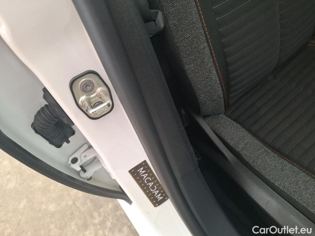  Peugeot  208  (e-) Active Business R 50kWh BVA #14