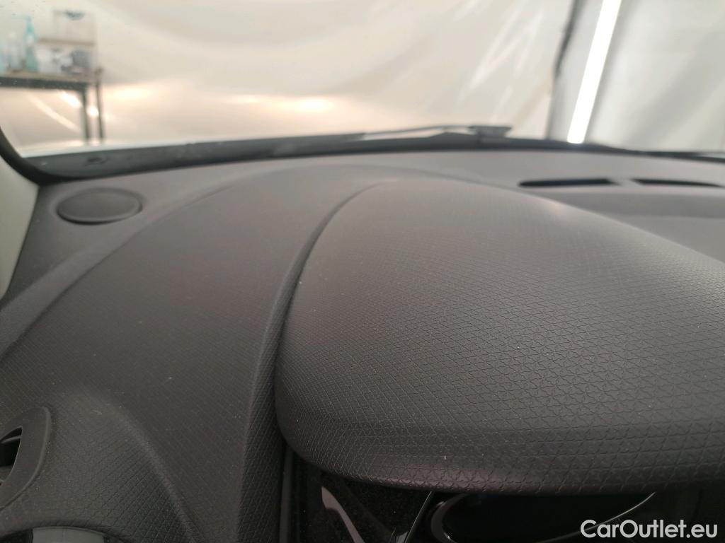  Renault  Clio  IV Business 0.9 TCe 90CV BVM5 E6 #14