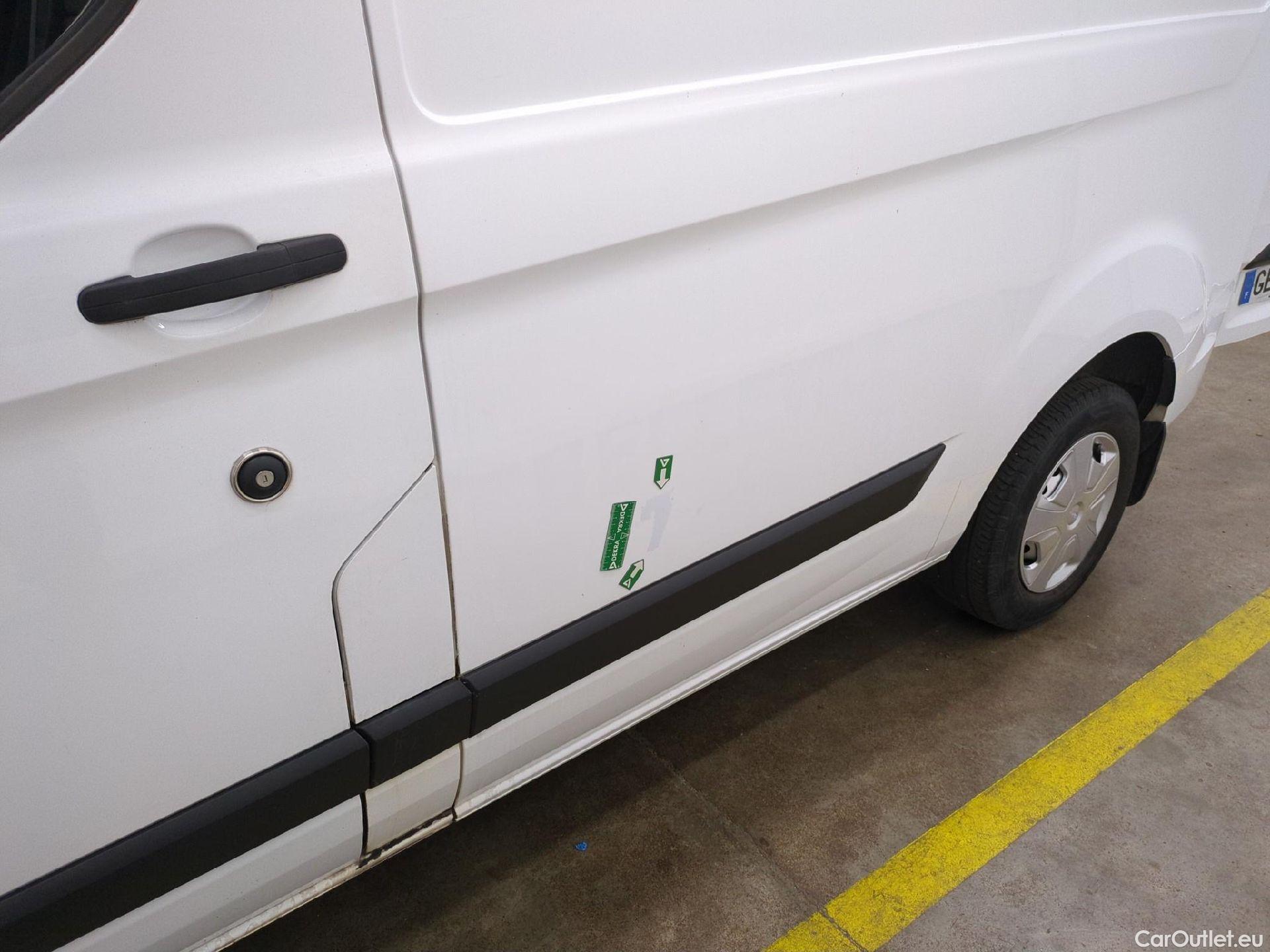  Ford  Transit FORD  Custom / 2018 / 4P / Fourgon tôlé 2.0 ECOBLUE 105 300 L1H2 TREND BUSINESS #17