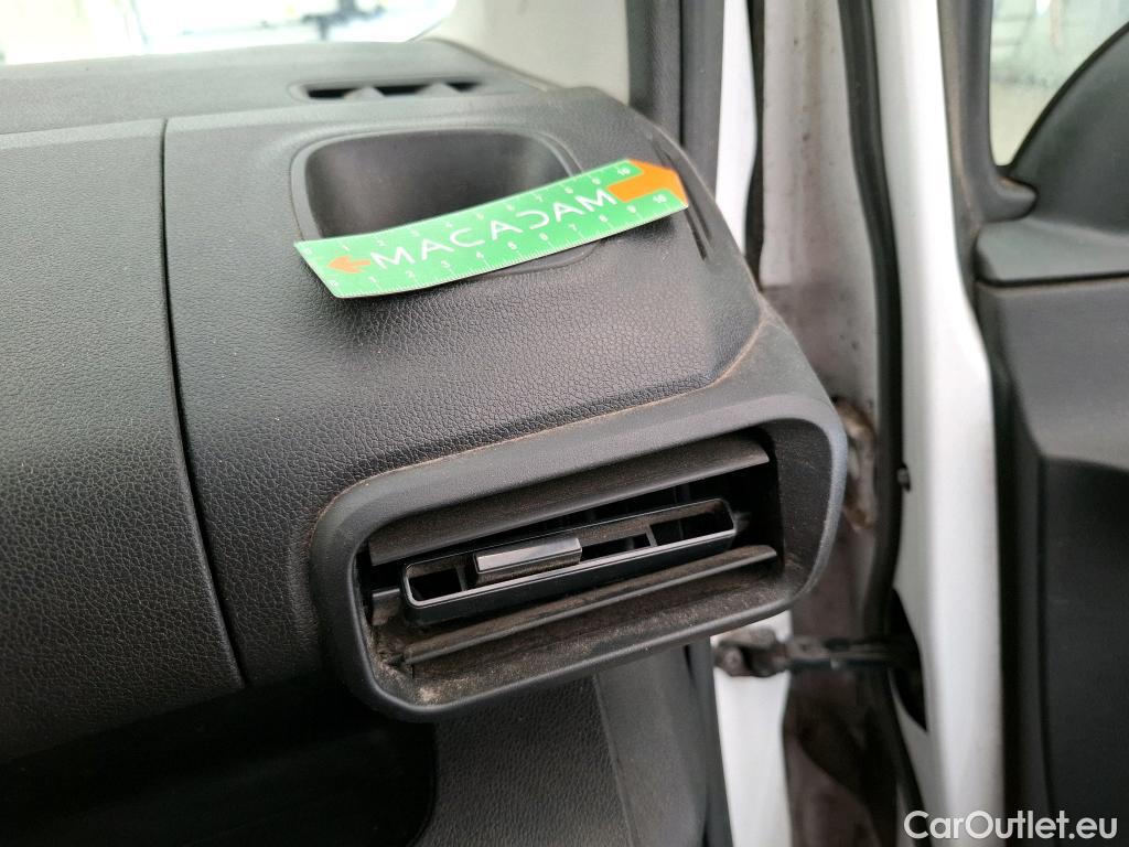  Citroen  Berlingo CITROEN  / 2018 / 3P / Fourgonnette M 650kg PureTech 110 S&S BVM6 Control #34