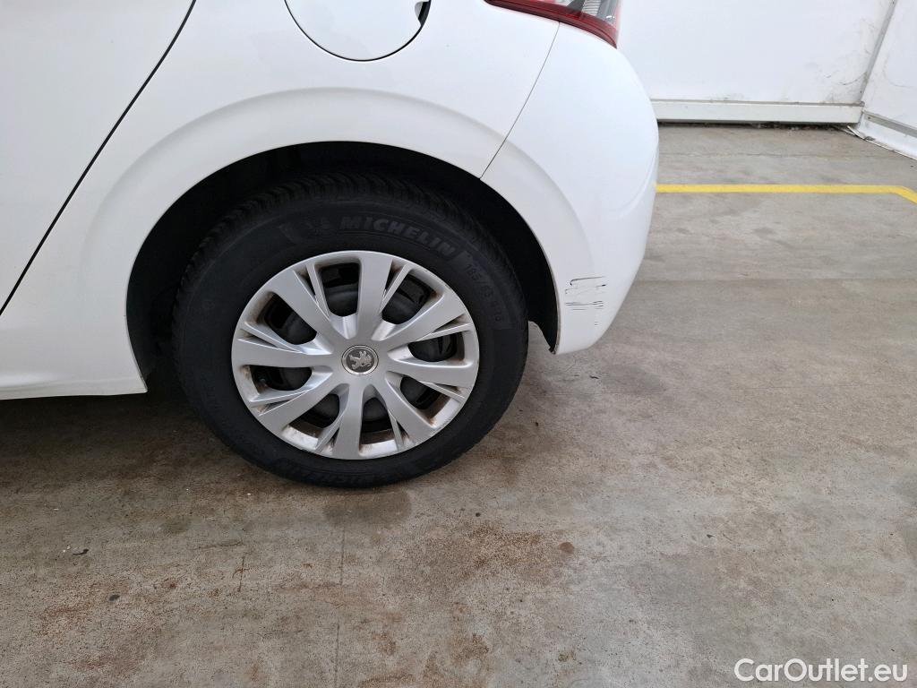 Peugeot  208  Affaire Premium Pack 1.5 HDi 100CV BVM5 E6dT #84