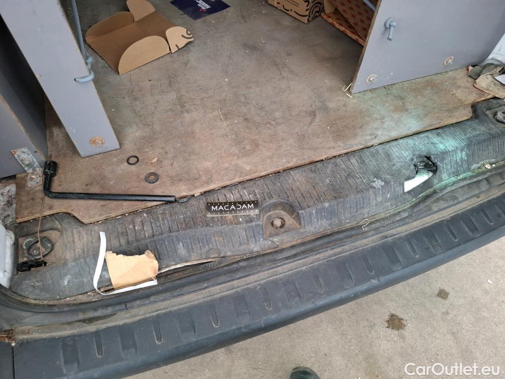  Renault  Kangoo RENAULT  2021 4P Fourgonnette GD CONFORT BLUE DCI 95 #60