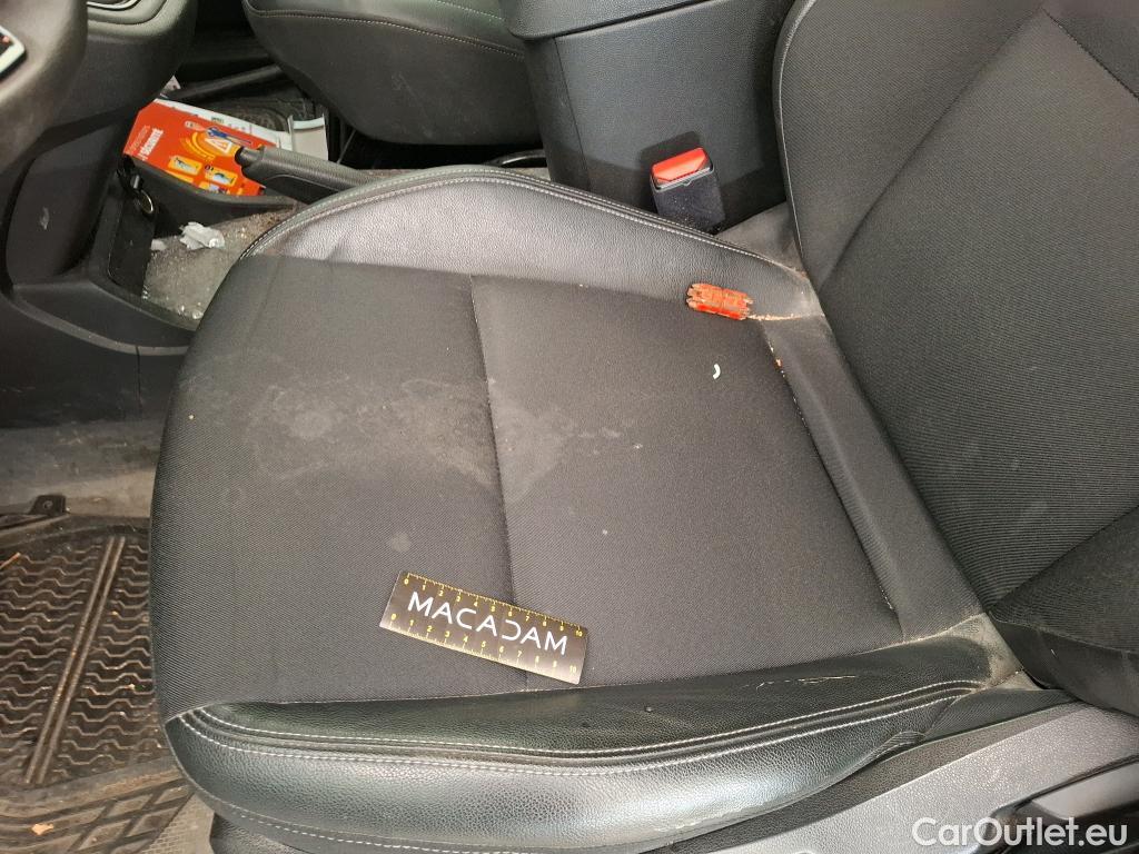  Renault  Kangoo RENAULT  2021 4P Fourgonnette GD CONFORT BLUE DCI 95 #17
