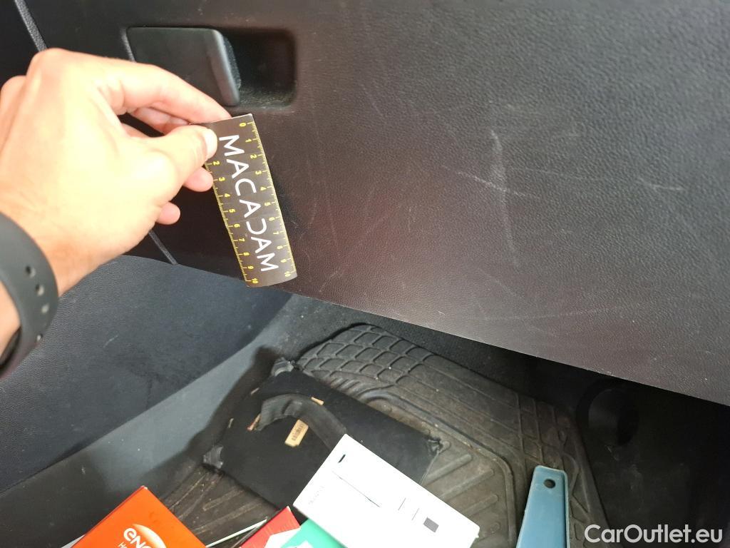  Renault  Kangoo RENAULT  2021 4P Fourgonnette GD CONFORT BLUE DCI 95 #92