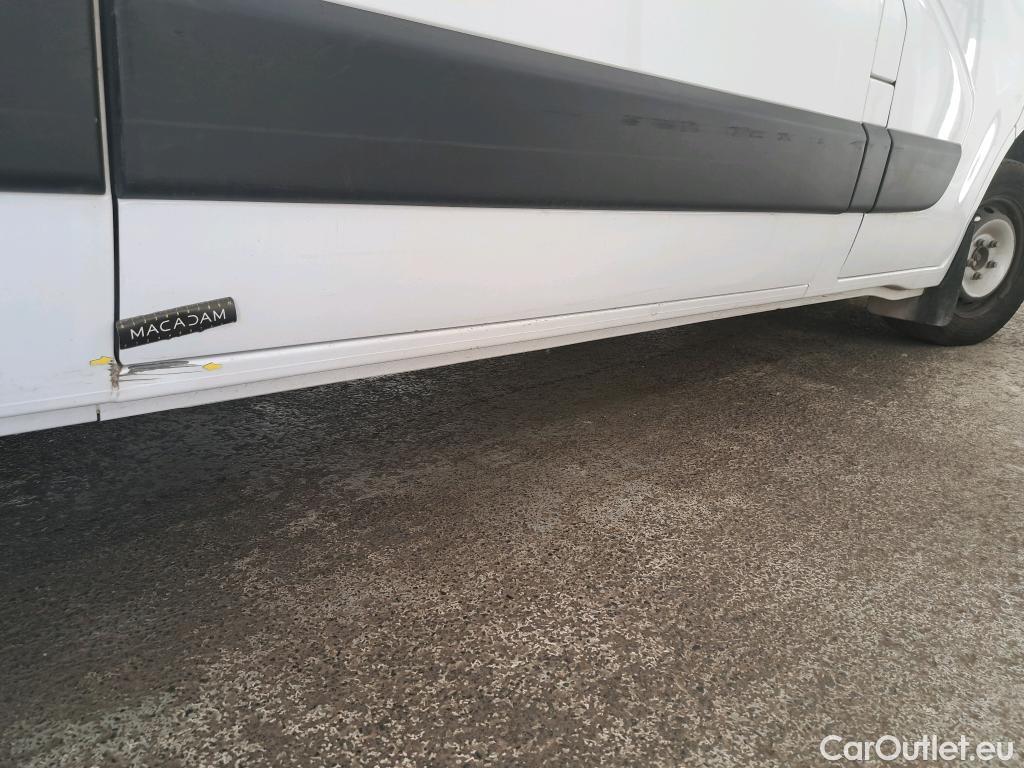  Renault  Master  III Fourgon L2H2 3 3 Grand Confort dCi 135CV BVM6 E6dT #11