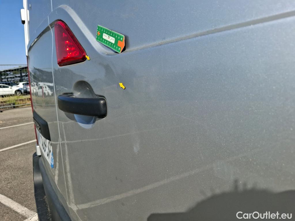  Renault  Master  III Fourgon L1H1 2 8 Grand Confort 2.3 dCi 110CV BVM6 E6 #13