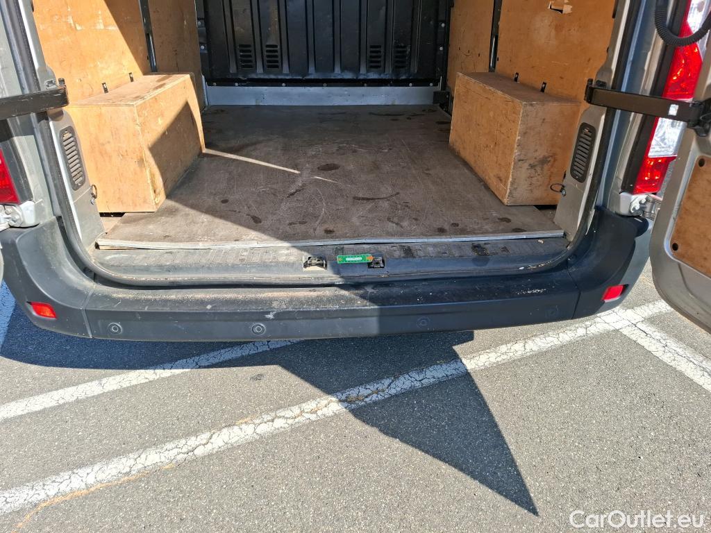  Renault  Master  III Fourgon L1H1 2 8 Grand Confort 2.3 dCi 110CV BVM6 E6 #14