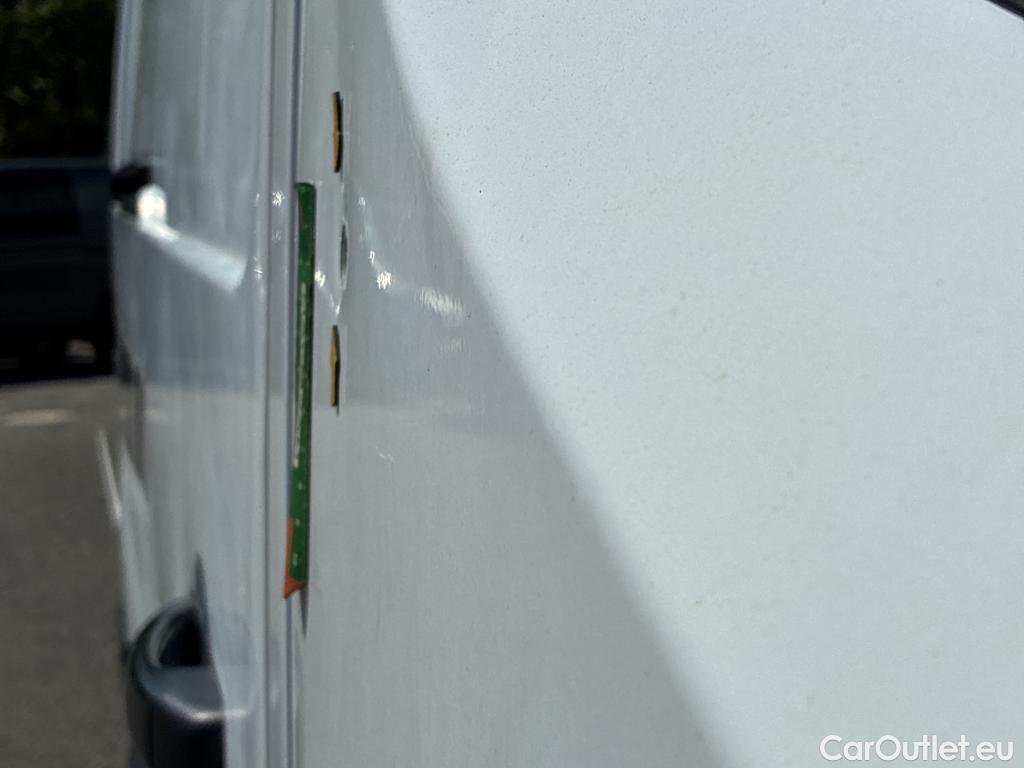  Renault  Master  III Fourgon L2H2 3 5 Grand Confort dCi 135CV BVM6 E6dT #38