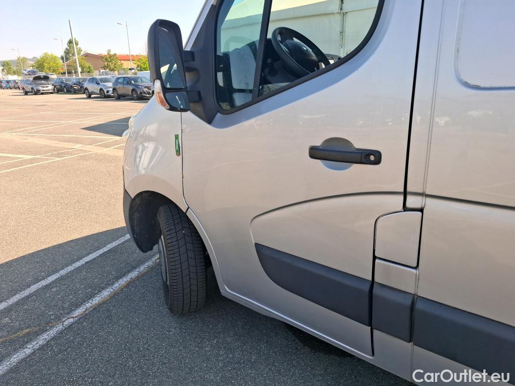  Renault  Master  III Fourgon L1H1 2 8 Grand Confort 2.3 dCi 110CV BVM6 E6 #1