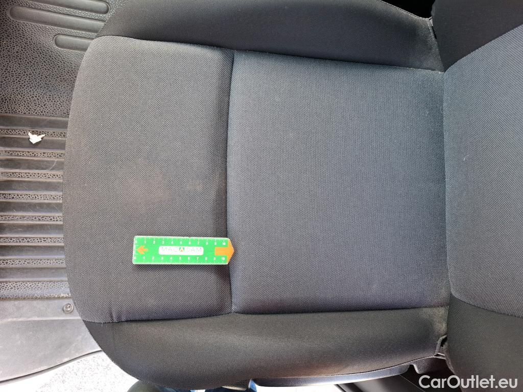 Renault  Master  III Fourgon L1H1 2 8 Grand Confort 2.3 dCi 110CV BVM6 E6 #19