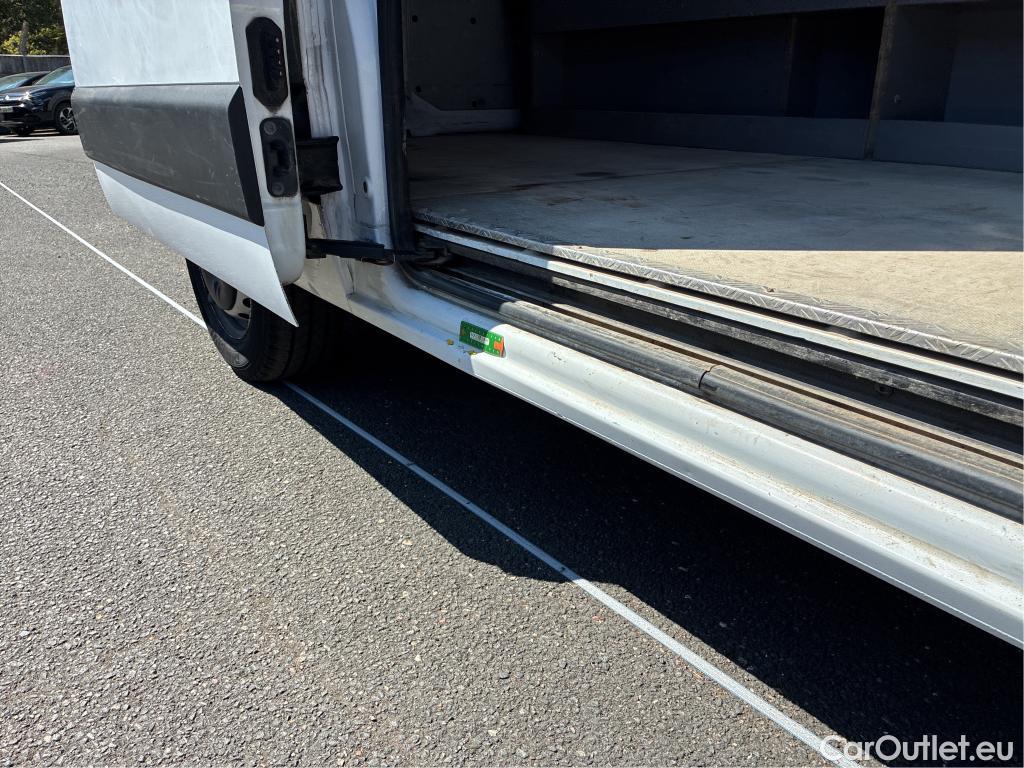  Renault  Master  III Fourgon L2H2 3 5 Grand Confort dCi 135CV BVM6 E6dT #30