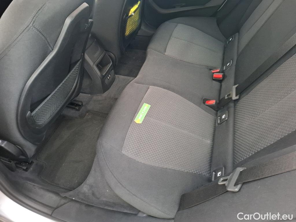  Bmw  Serie 1 Série 1 Berline 118 i Lounge 1.5 135CV BVM6 E6d #12