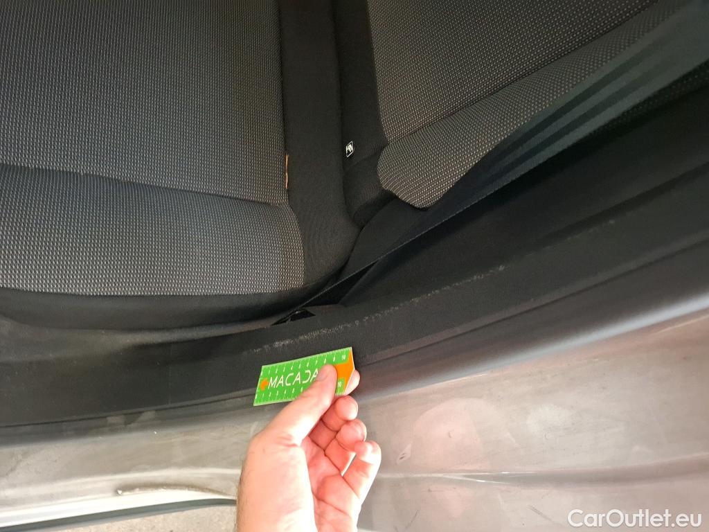  Citroen  C3  Feel Business 1.6 BlueHDi 100CV BVM5 E6 #11