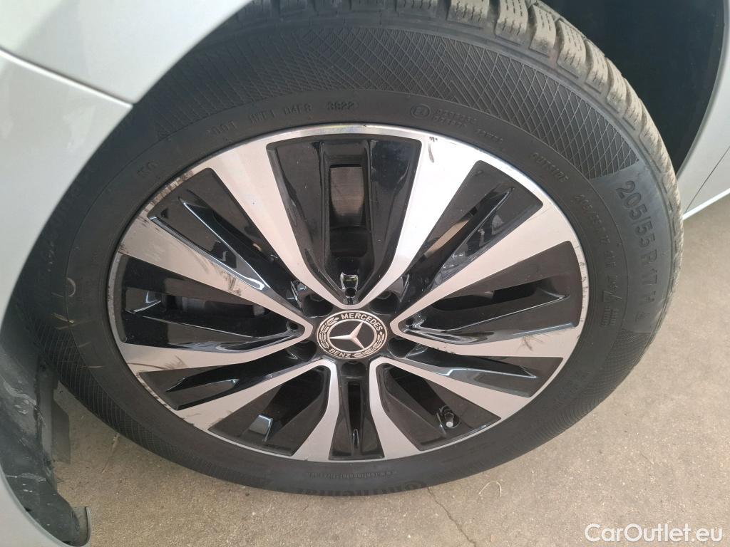  Mercedes  A-Klasse MERCEDES-BENZ Classe A Compact / 2018 / 5P / Berline A 250 e Business Line 8G-DCT #13