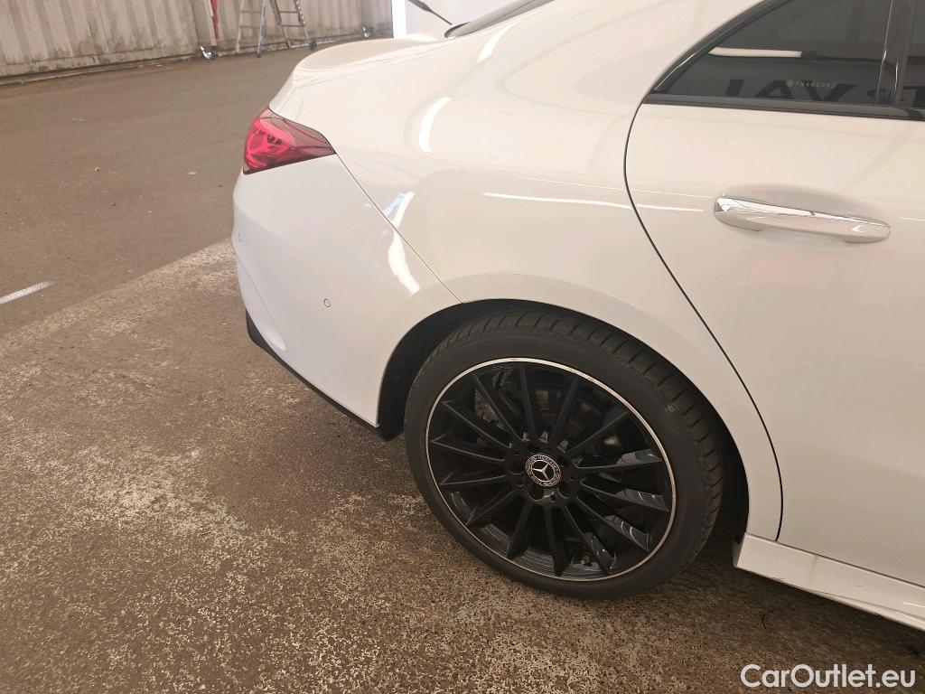  Mercedes  CLA-Klasse MERCEDES-BENZ CLA Coupe / 2019 / 4P / Coupé CLA 220 d AMG Line BA8 #1
