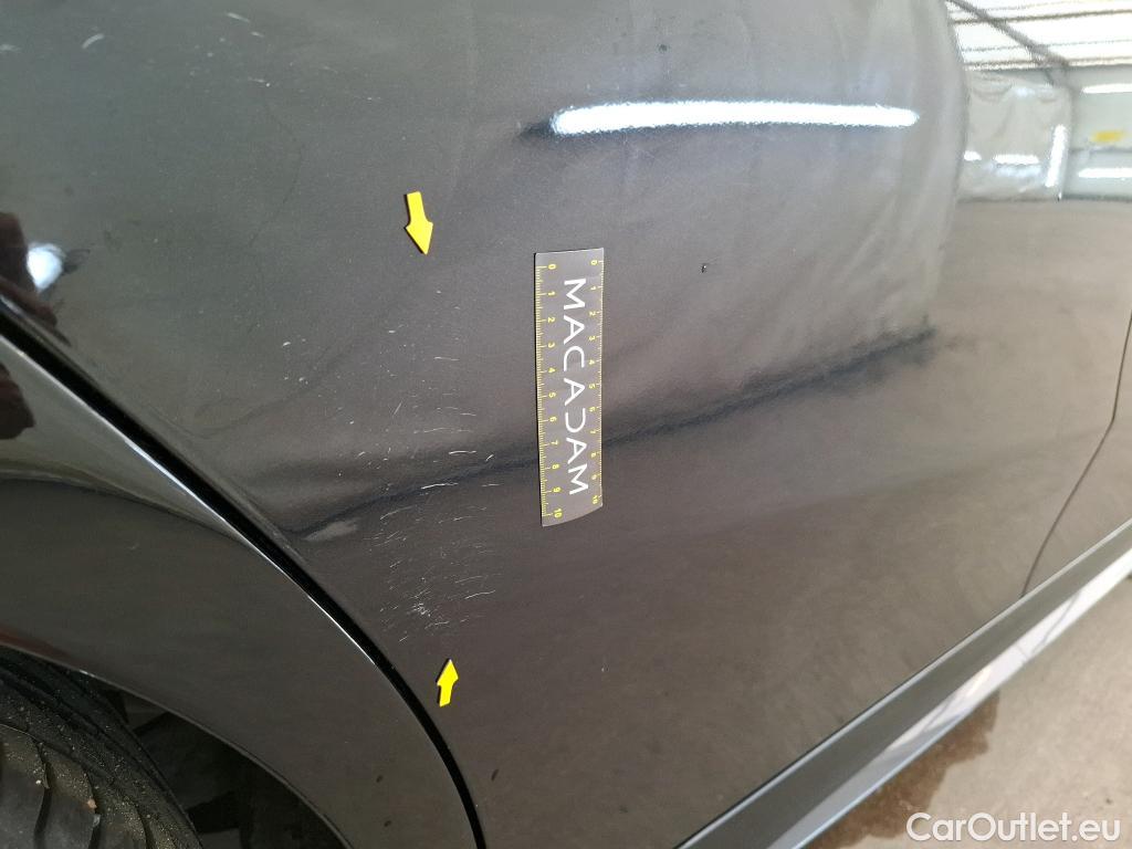  Mercedes  A-Klasse MERCEDES-BENZ Classe A 5p Berline A 200 AMG Line 7G-DCT #57