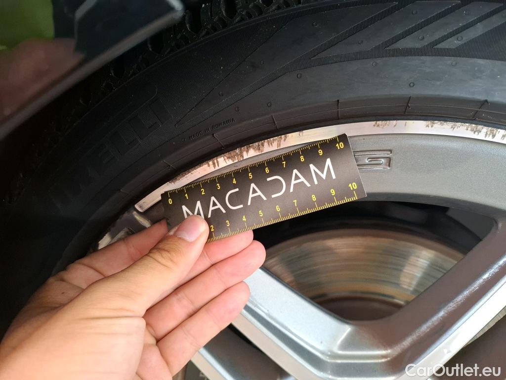  Mercedes  A-Klasse MERCEDES-BENZ Classe A 5p Berline A 200 AMG Line 7G-DCT #27