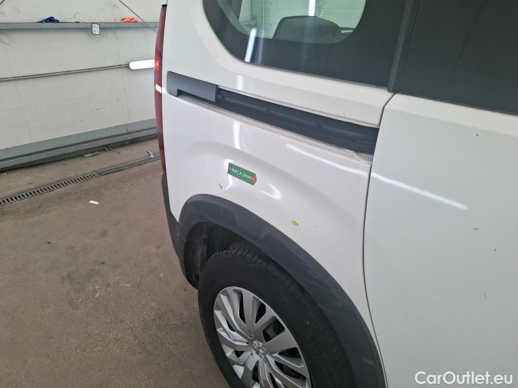  Peugeot  RIFTER  Active L1 1.2 PureTech 110 CV #11