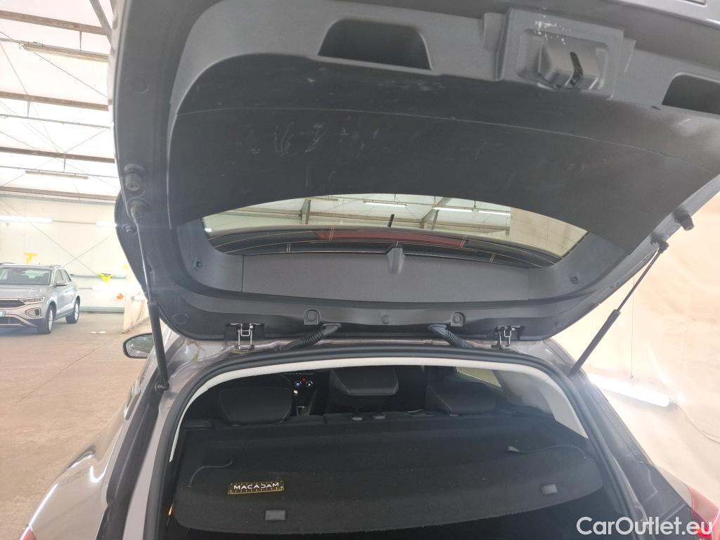 Renault  Captur  II Evolution 1.6 E-TECH Hybrid 145CV BVA6 E6d #11