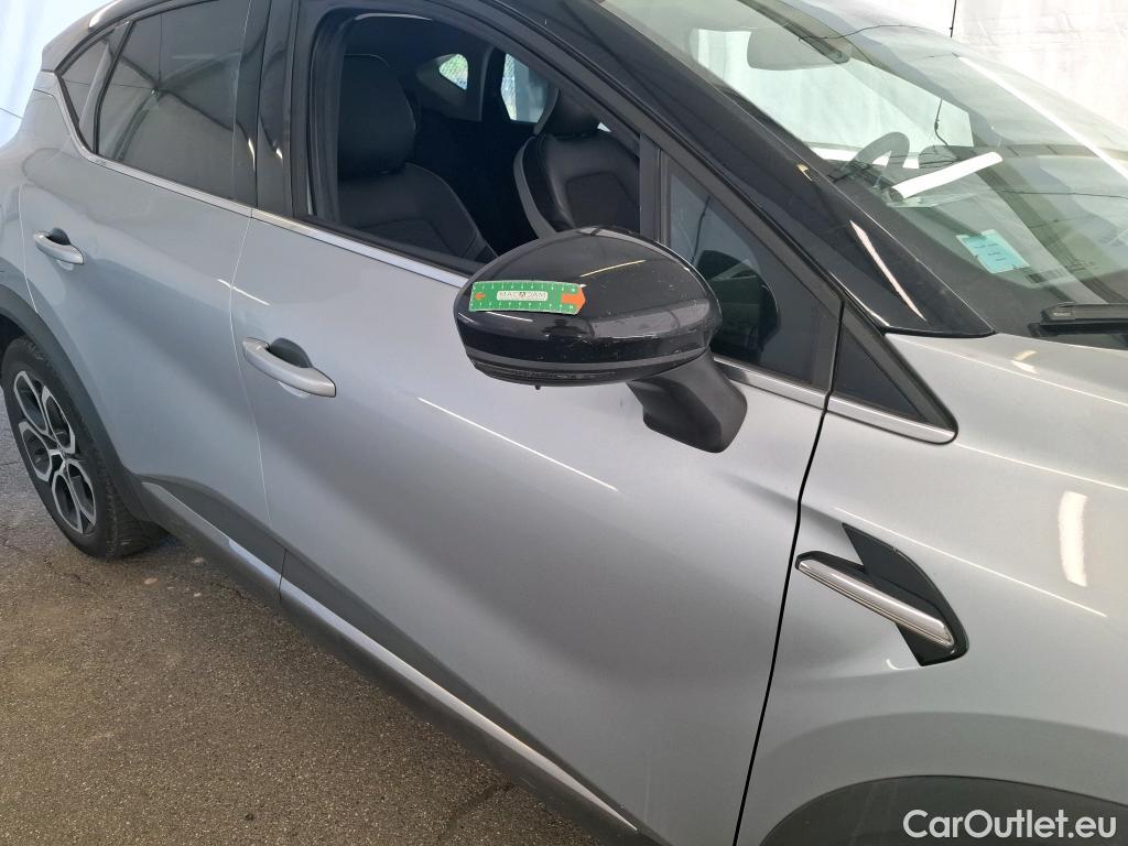  Renault  Captur RENAULT  / 2019 / 5P / SUV techno TCe 90 #38
