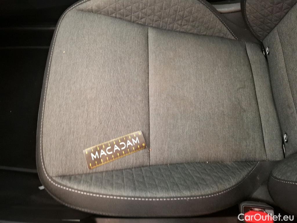  Renault  Captur  II Evolution 1.6 E-TECH Hybrid 145CV BVA6 E6d #16