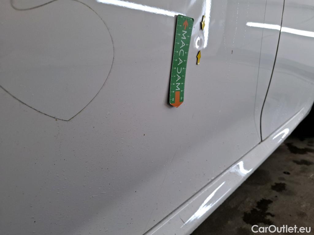  Peugeot  208  Allure Business 1.2 PureTech 100CV BVM6 E6d #9