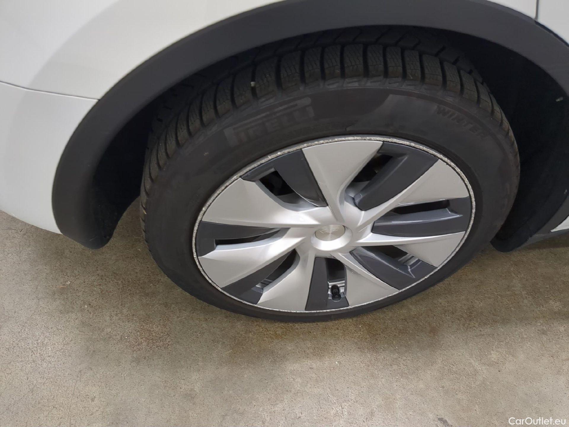  Tesla  Model Y TESLA  / 2020 / 5P / SUV Long Range Dual Motor AWD #17