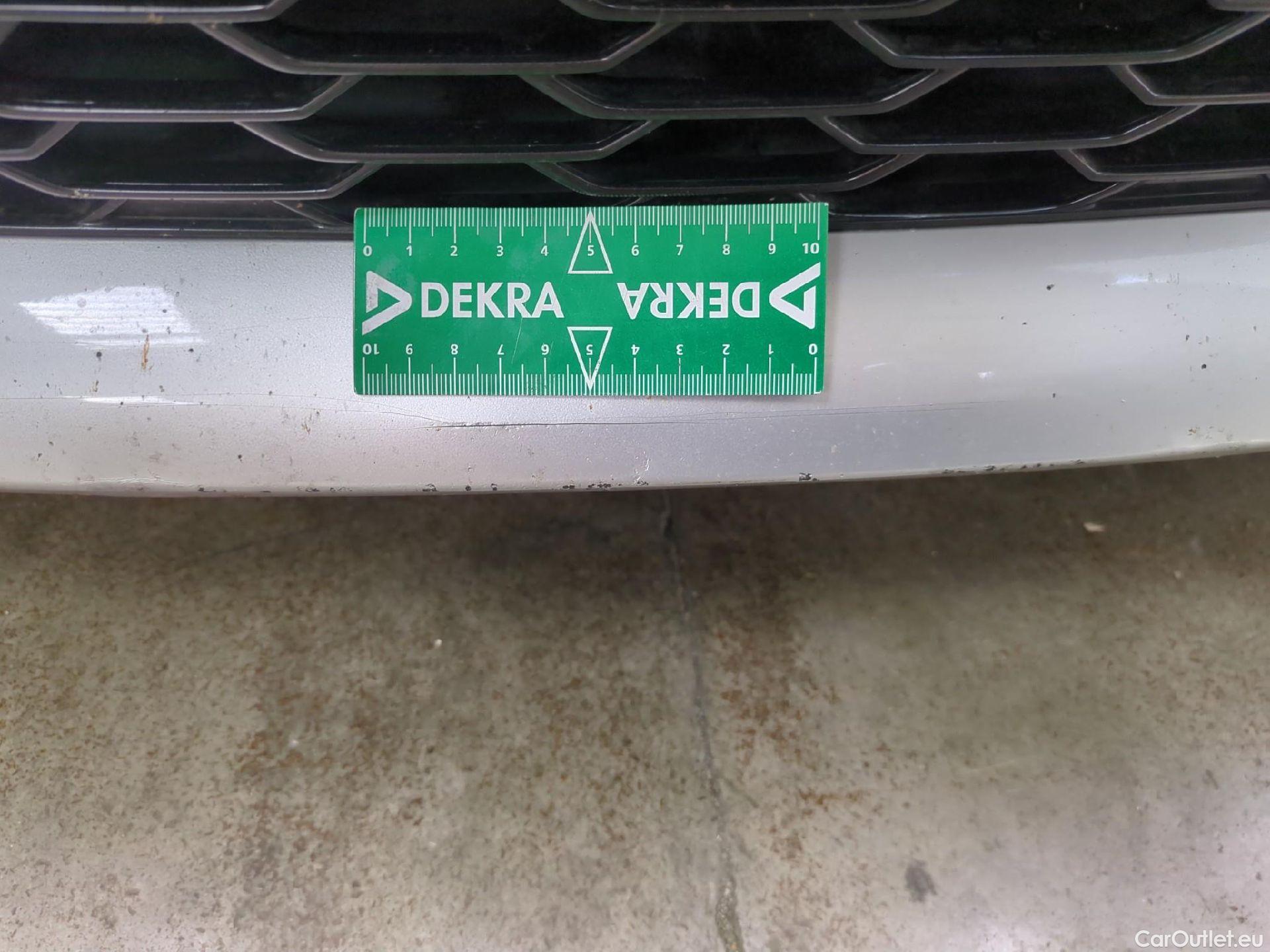  Toyota  Corolla TOYOTA  / 2018 / 5P / Berline Hybride 122h Dynamic Business Beyond Zer #29