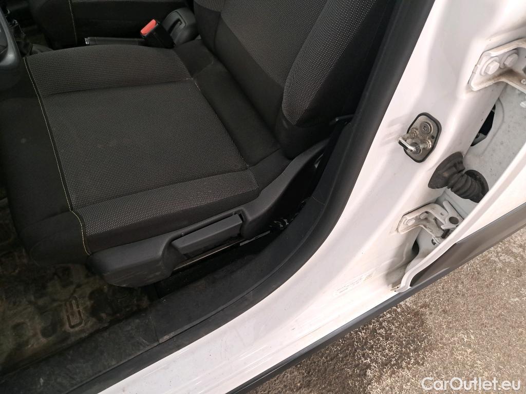  Citroen  C3  Société Feel 1.5 BlueHDI 100CV BVM6 E6d #1