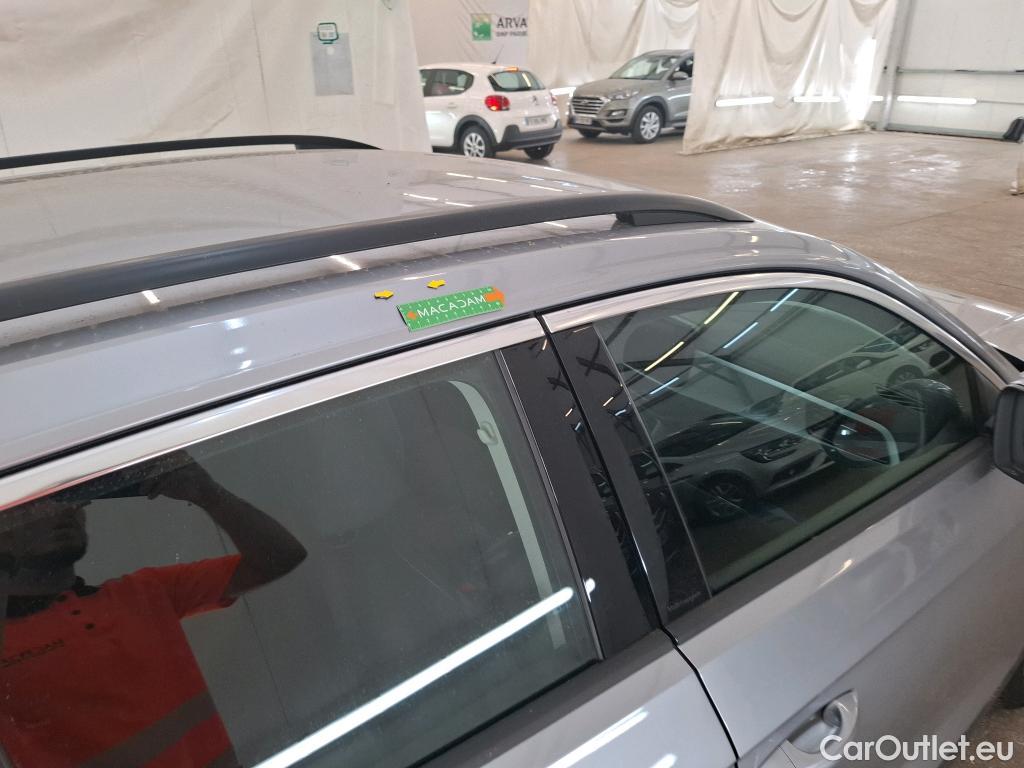  Volkswagen  T-ROC  Life 1.5 TSI 150CV BVA7 E6d #32