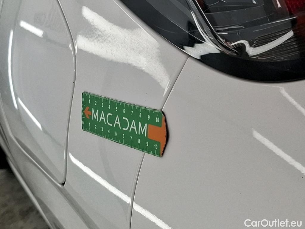  Peugeot  208  Premium 1.2 PureTech 75CV BVM5 E6d #17