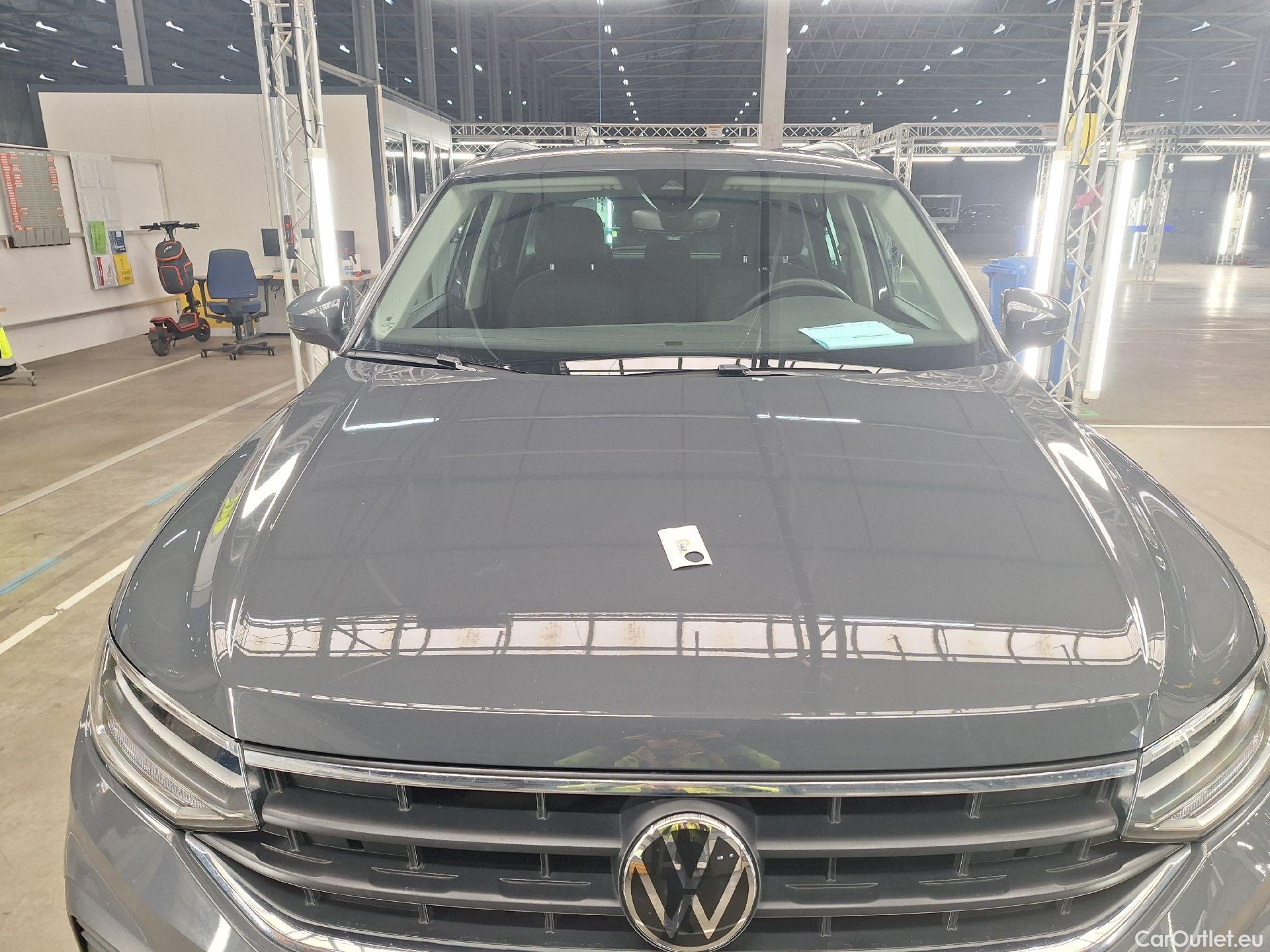  Volkswagen  Tiguan VW,  FL'20, Volkswagen  1.5 TSI 96kW Life 5d #1