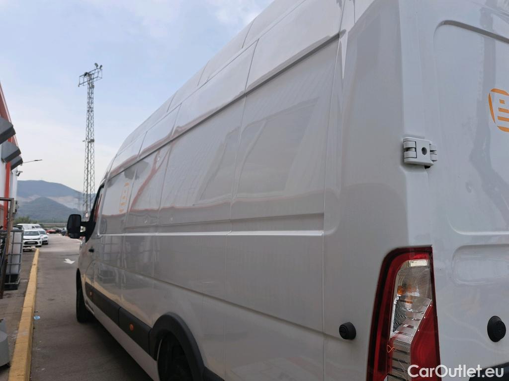  Renault  Master RENAULT  / 2019 / 4P / furgón Fu. P L4H3 3500 RS E B dCi 121kW (165CV) #40