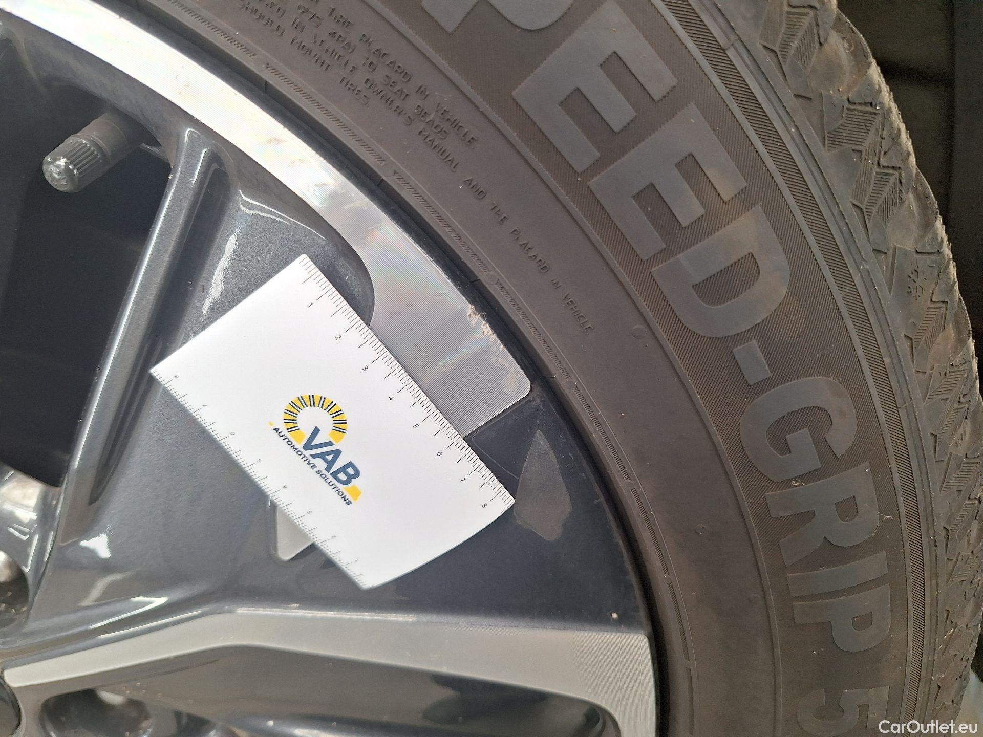 KIA  Ev6 Kia,  '21 BEV, KIA  BEV 77,4 kWH Air 5d #28
