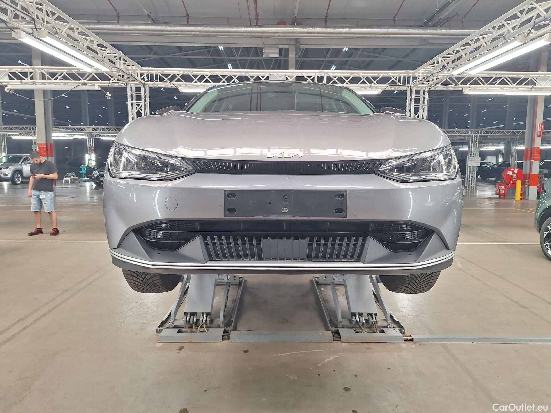 KIA  Ev6 Kia,  '21 BEV, KIA  BEV 77,4 kWH Air 5d #21