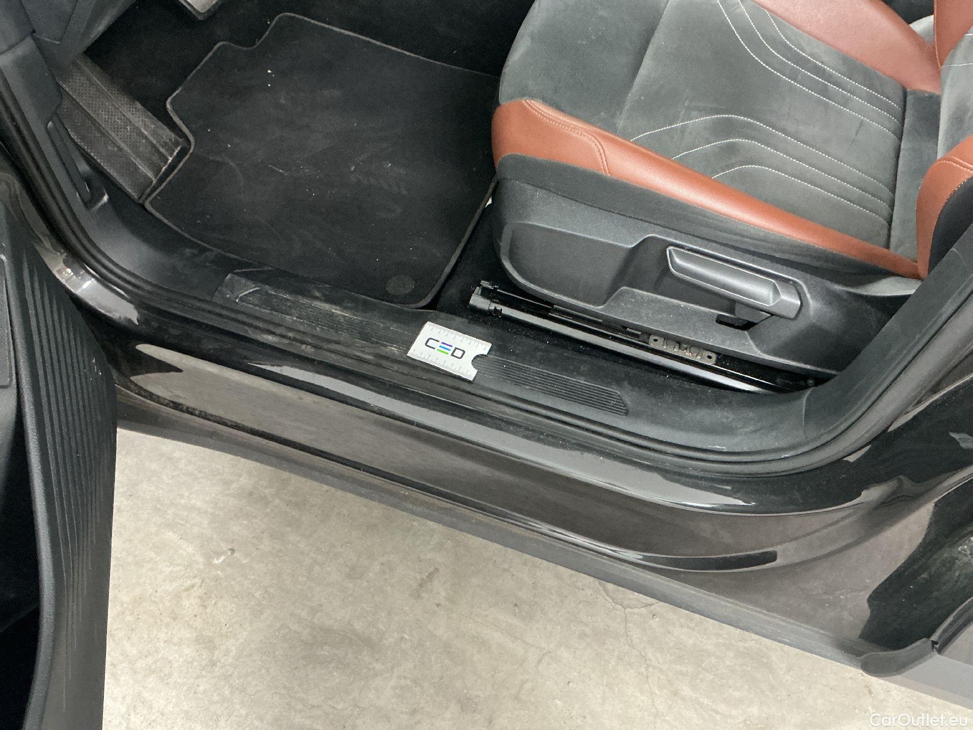  Volkswagen  ID.4 VW,  '20 BEV, Volkswagen  77 kWh - Business 5d #43