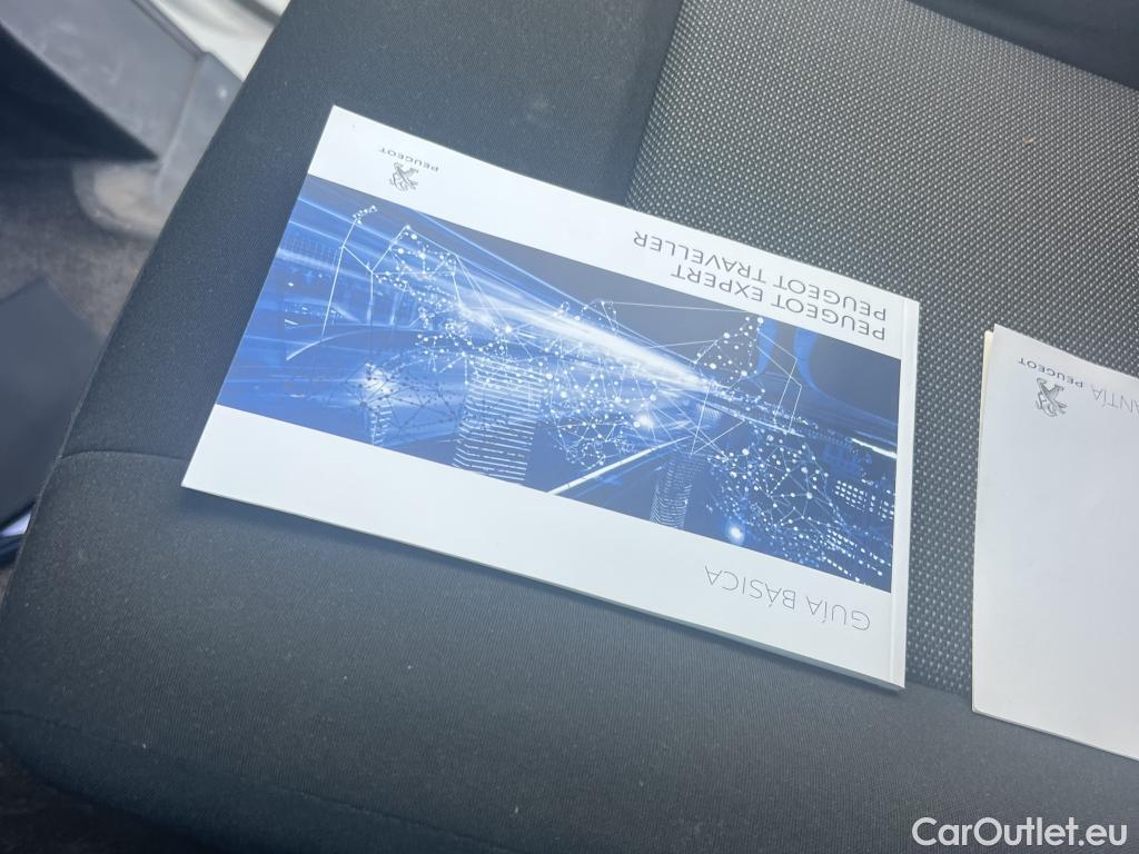  Peugeot  Expert PEUGEOT  / 2016 / 4P / furgón Furgón Premium 2.0 BlueHDi 120 Standard #1