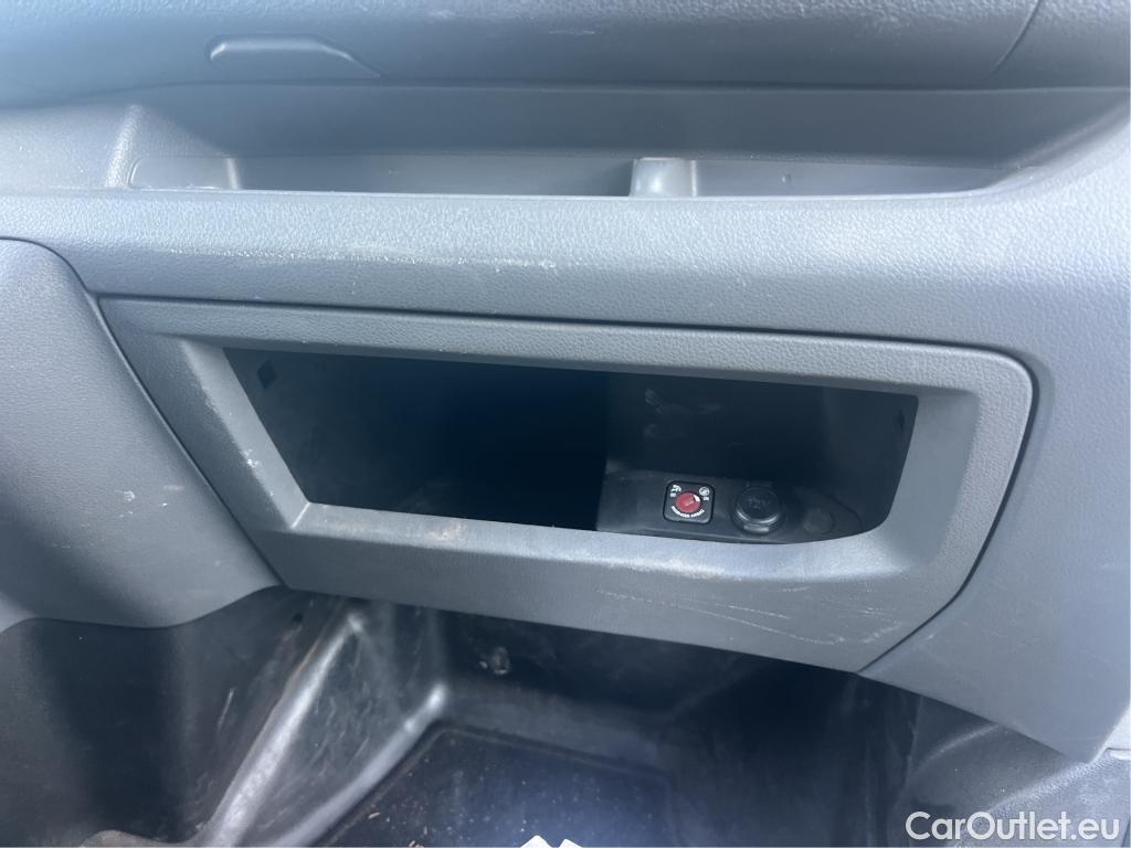 Peugeot  Expert PEUGEOT  / 2016 / 4P / furgón Furgón Premium 2.0 BlueHDi 120 Standard #35