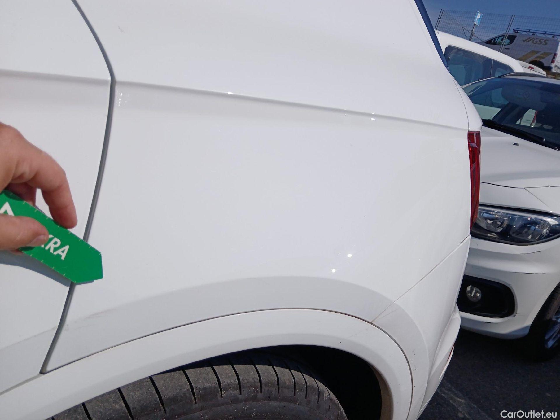  Audi  Q5 AUDI  / 2020 / 5P / todoterreno S line 40 TDI 150kW quattro-ultra #24